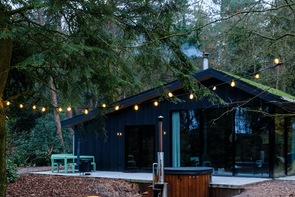 Woodsy Cabin – a natural getaway into the forest - Ajen