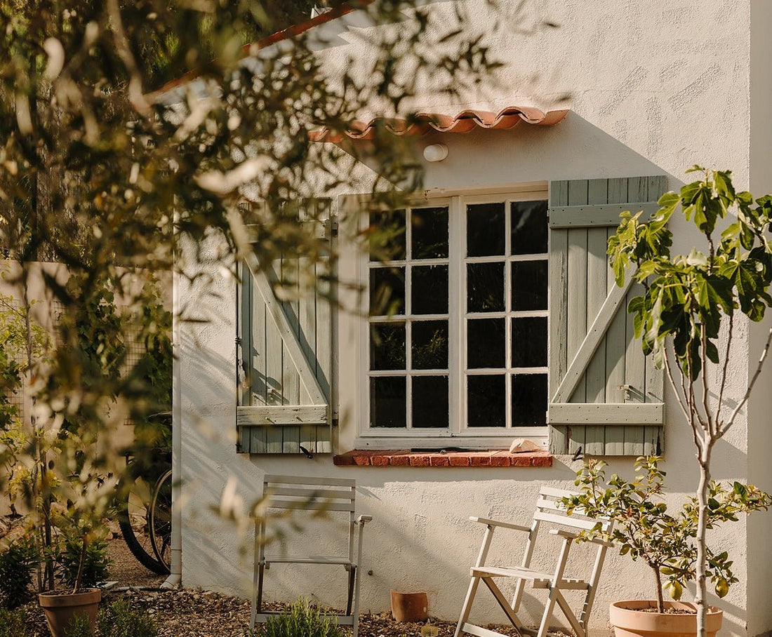 Ajen Getaway: Centifolia Provence - Ajen