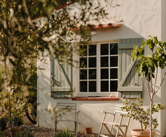 Ajen Getaway: Centifolia Provence - Ajen